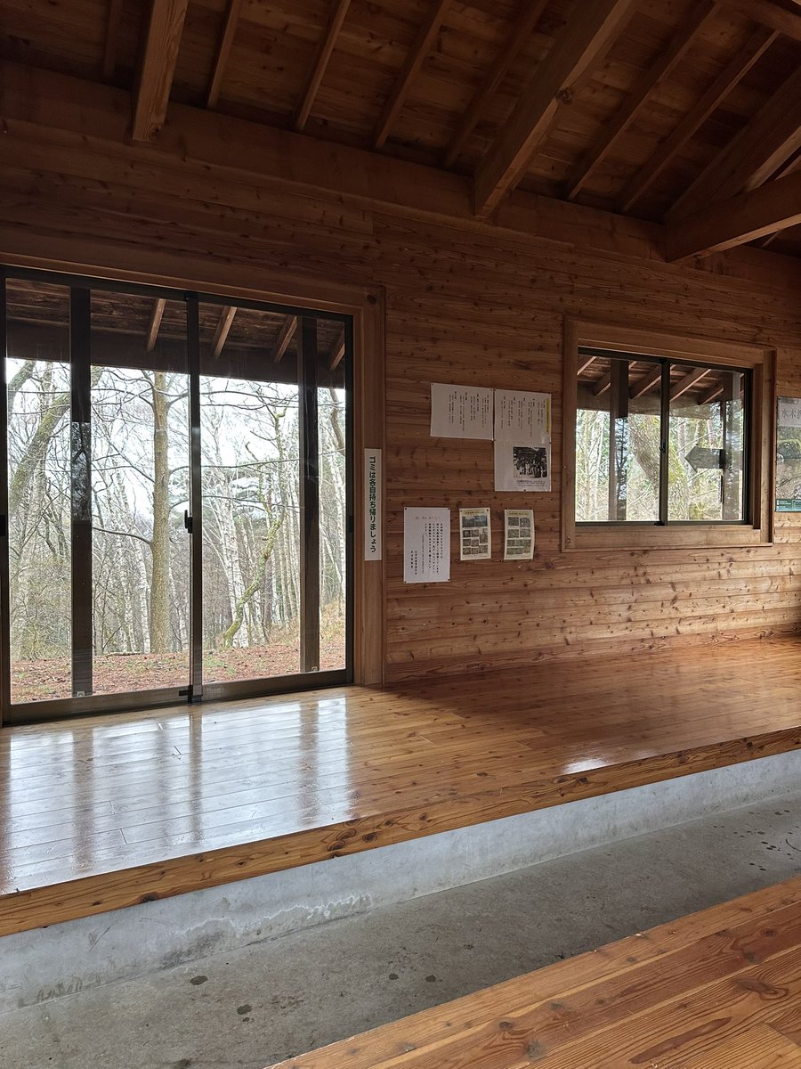 kisomurakankou's tweet image. 鳥居峠、森林測候所跡地🌲休憩所・トイレご利用可能になりました😊
雨天時や朝は寒い時もまだまだありますので、暖かくしてお出かけ下さい✨
#木祖村
#鳥居峠
#kiso #nakasendo #toriipass