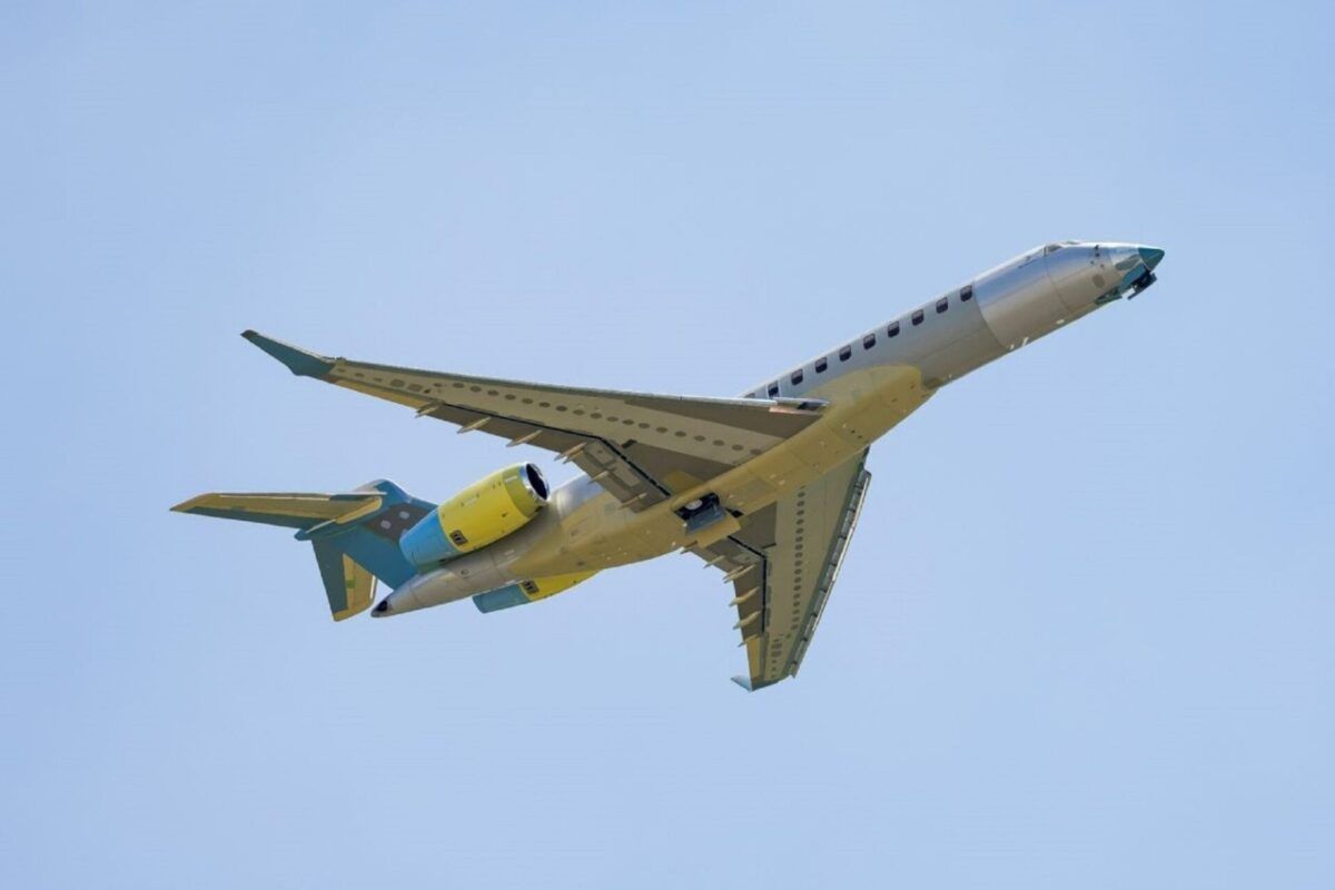 Aviation_ua's tweet image. Bombardier передає Vista перший Global 8000 в рамках оновлення парку 7500
buff.ly/CSiiJPr 
Більше новин на aviation.com.ua
#aviation #Bombardier #Global8000