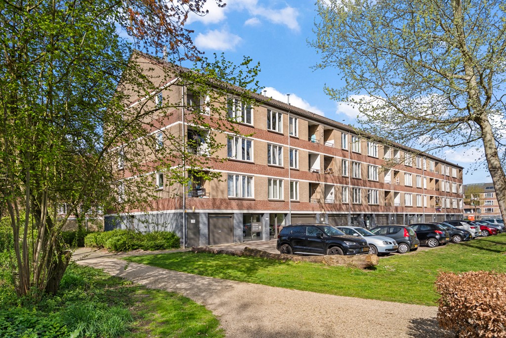 Te koop: Ariaplein 110, 3816 EL Amersfoort drenthmakelaars.nl/woningaanbod/k…