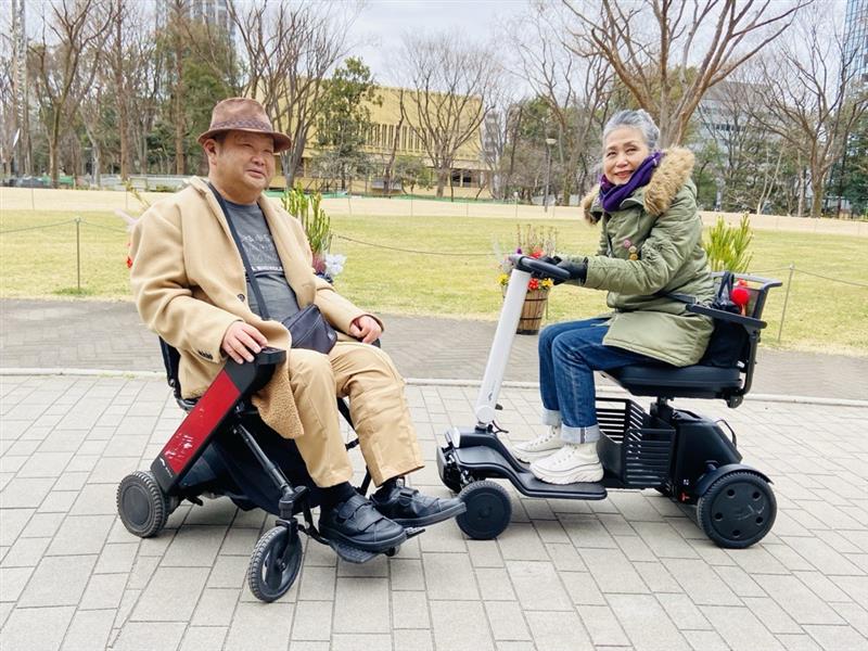 通販生活 2026年初夏号」に、WHILL（ウィル）で街を巡る「ウィルさんぽ
