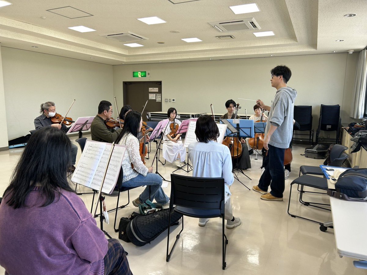 kinogen_string's tweet photo. 次回の練習は4月26日(日)
場所は河北コミュニティセンター
時間は9時から12時まで

定演の曲が一曲増えて、アワアワです💦

きのかわ弦楽合奏団では新しい仲間を募集しています！

mail:kinokawa.string@gmail.com

#和歌山アマチュアオーケストラ
#アマオケ
#和歌山
#弦楽オーケストラ https://t.co/1Lcwc6DbE3