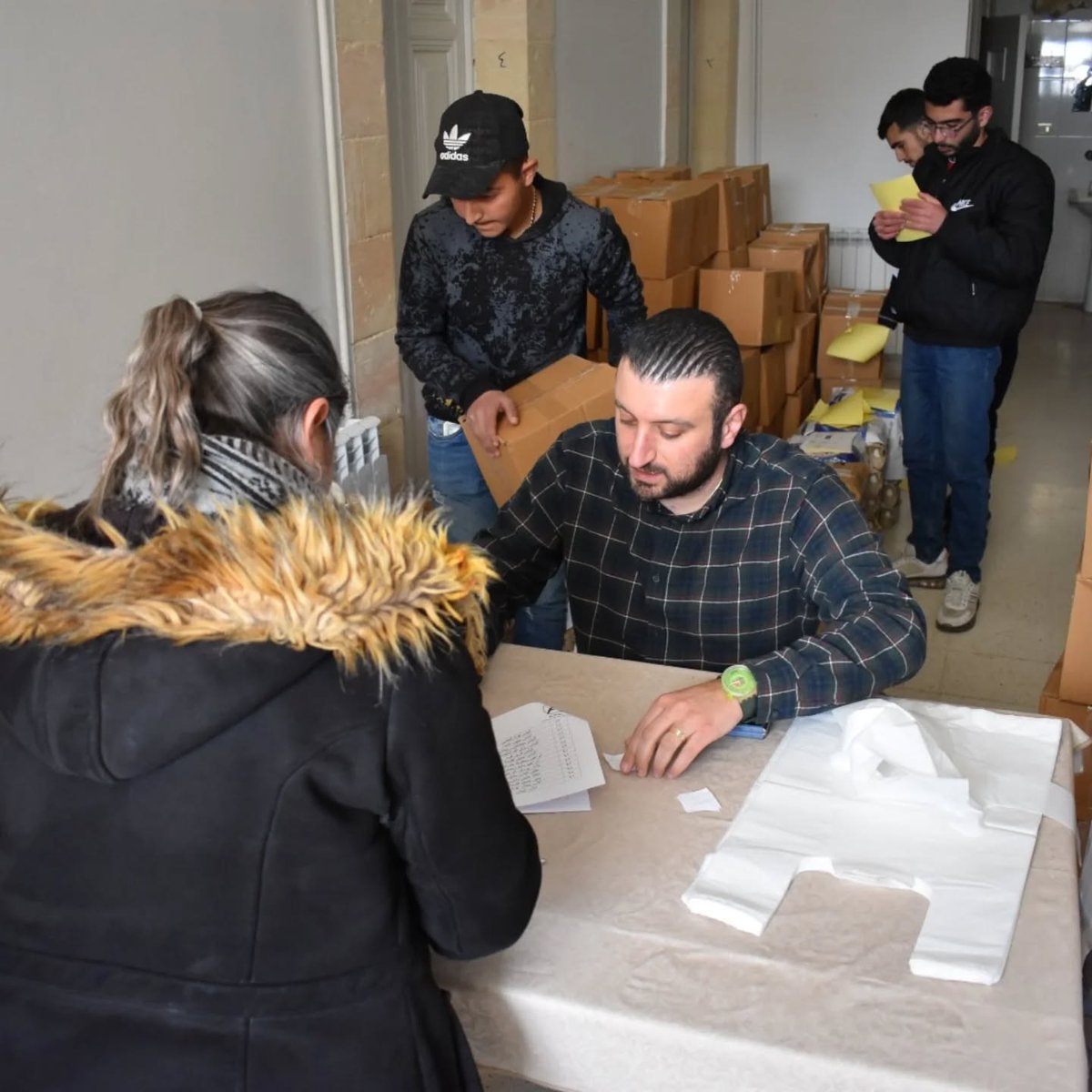 AramaicRelief's tweet photo. ARAMAIC RELIEF supported the distribution of Easter baskets to 100 vulnerable families in Aleppo, Syria bringing not only food but moments of joy and dignity to children and their parents.
This Easter, we are reminded that even in the darkest times, hope can rise again. 🙏🏼 https://t.co/ow8ytntHa4