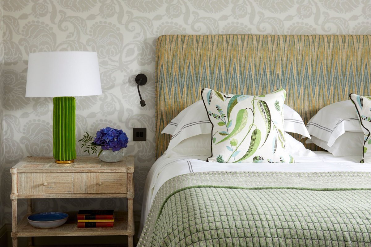 GoodHotelGuide tweet media