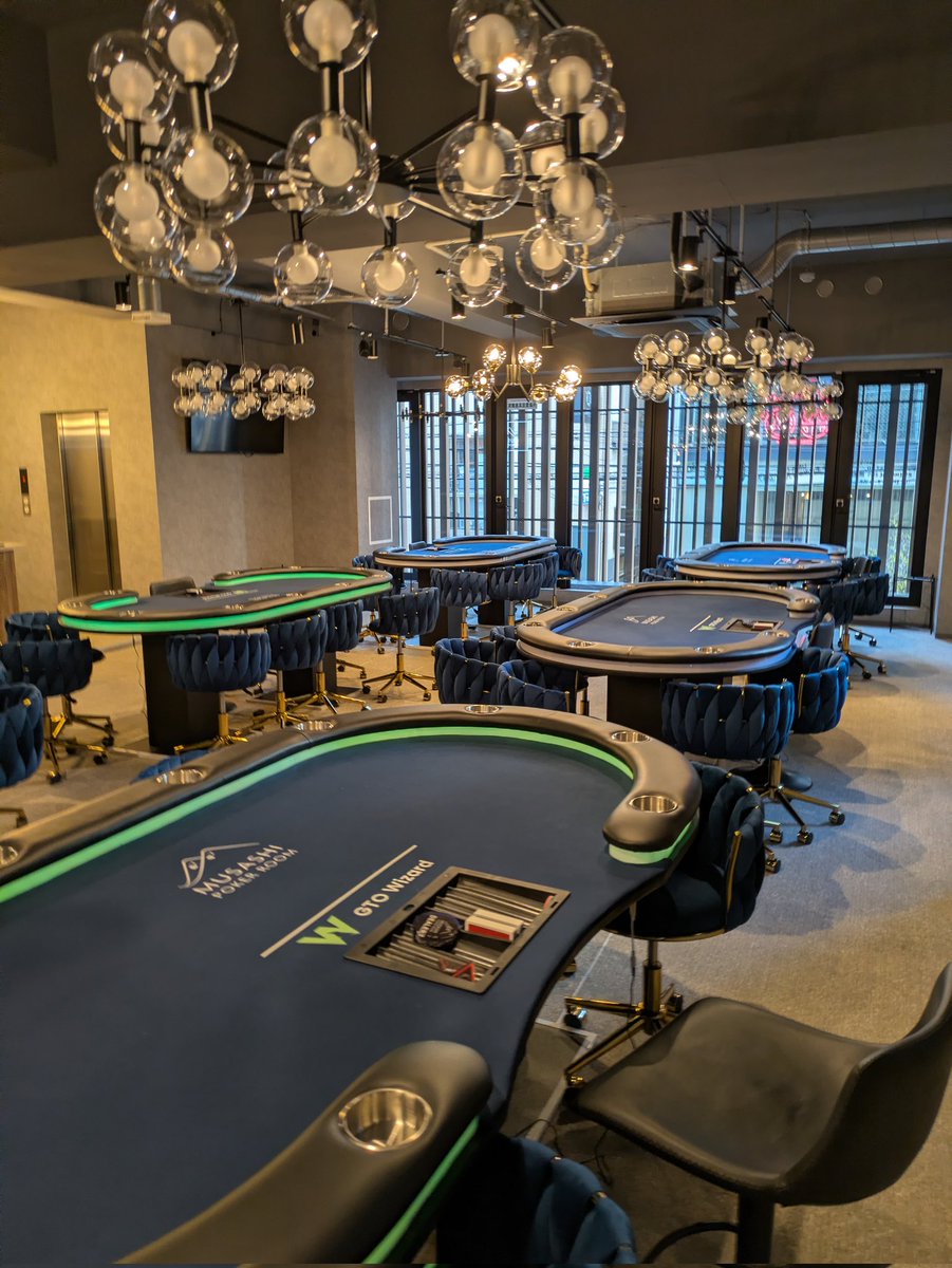 sssusamusashi's tweet photo. MUSASHI POKER ROOM福岡店のプレオープンにお邪魔しております。
渋谷GEMSビルもビックリなおしゃれなビル+内装です。
福岡にもむさぽをご存知の方がたくさんいらっしゃって、冥利に尽きる思いです。 https://t.co/PDtFZ1BhkP