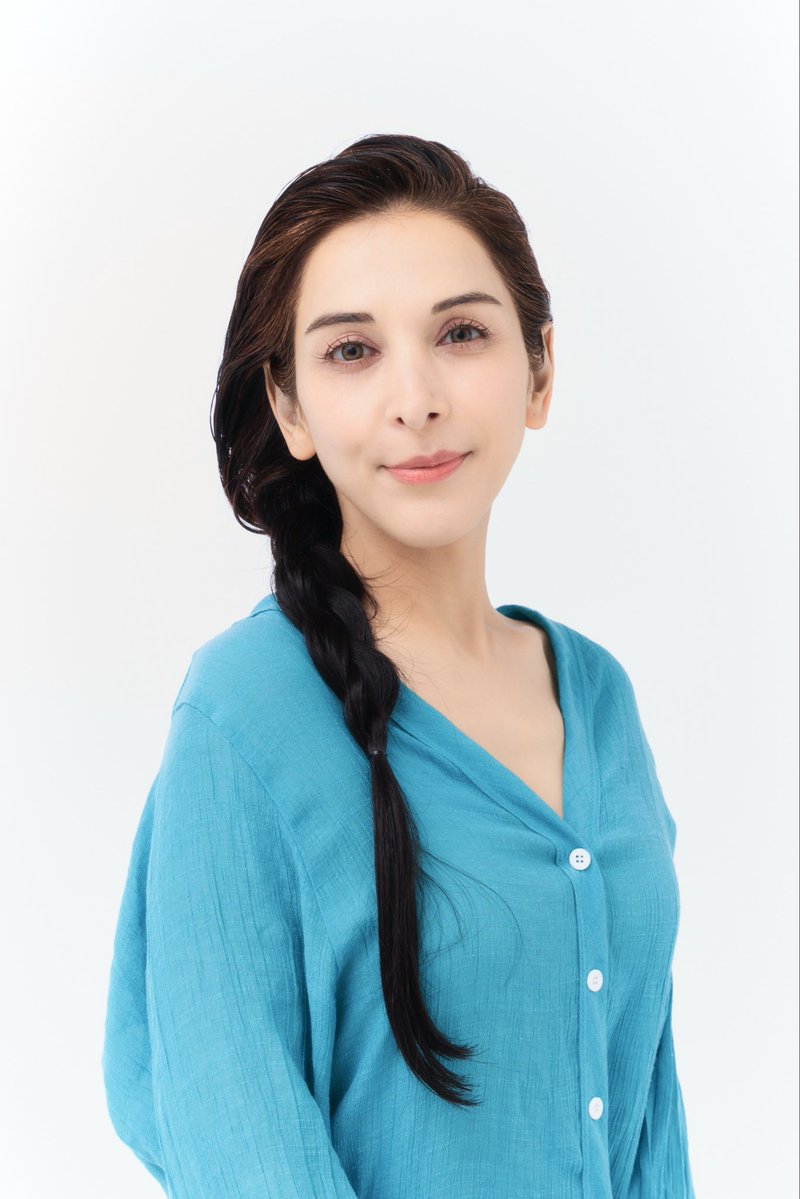 📣トーク &amp; サイン会開催のお知らせ📣

5/15（金）19:00〜
『生きることから、すべては始まる』刊行記念
今生きる、私たちができること
【出演】
サヘル・ローズ ＠21Sahel 

🎟️観覧・配信チケット発売開始📺
🔗 momobooks.jp/RmX8KLhJ/P0nZl…