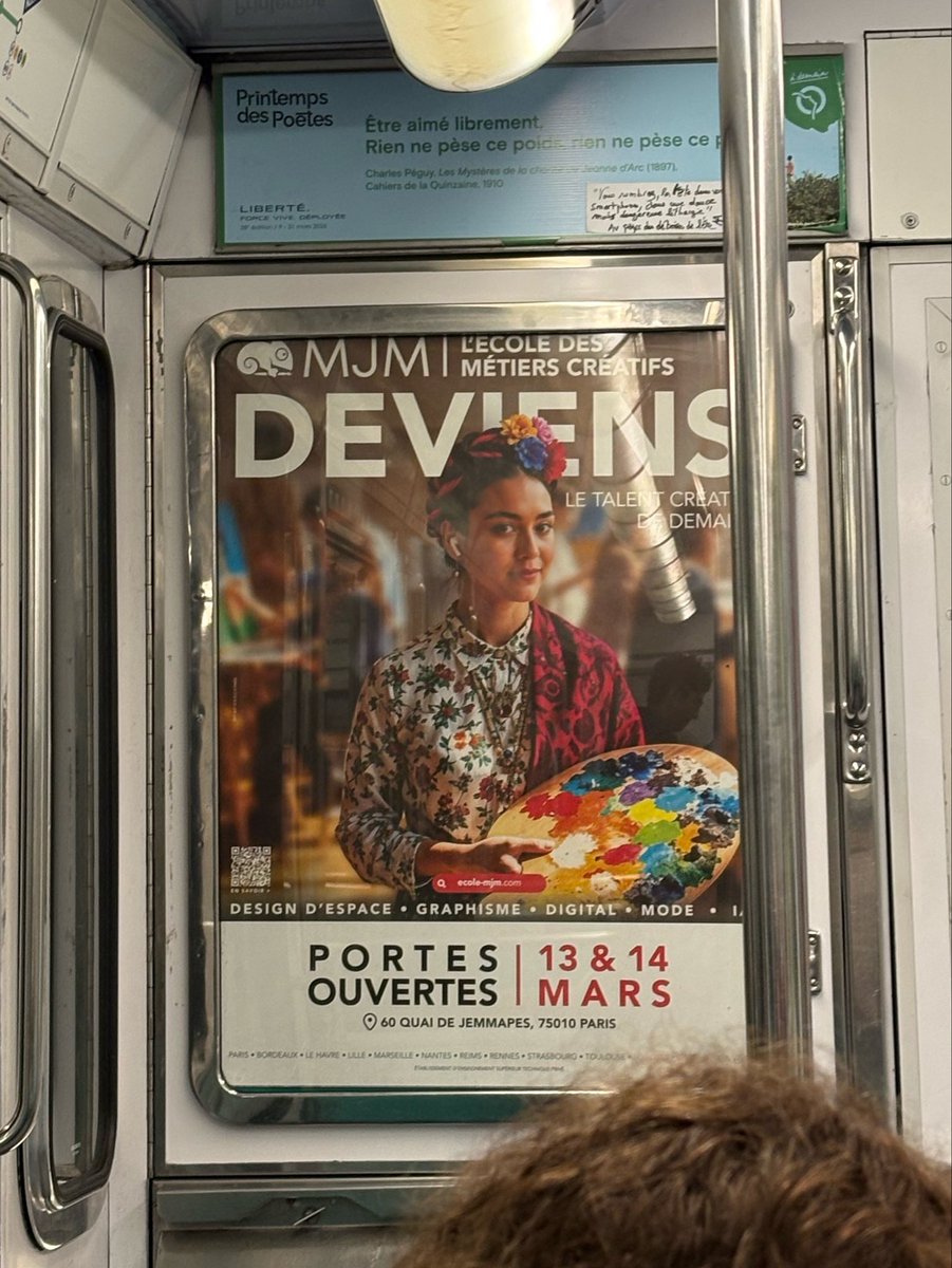 pop 🌕 tweet media