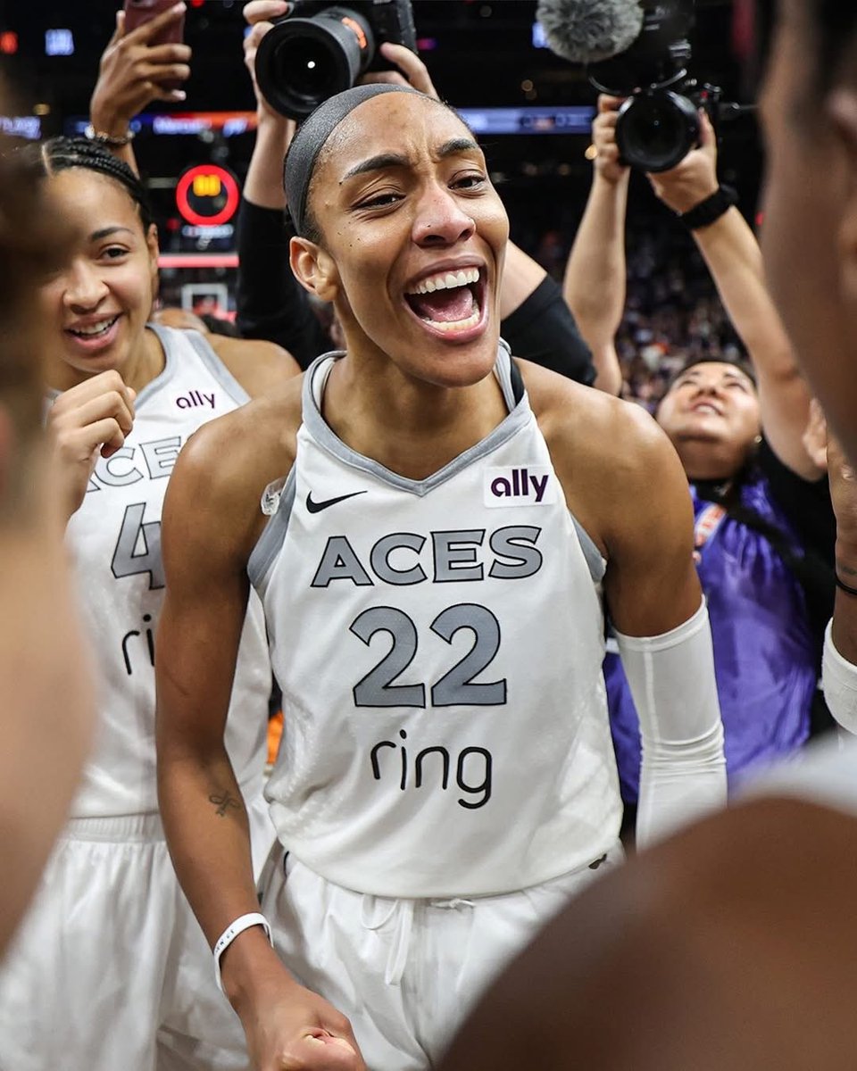 I talk hoops 🏀 tweet media