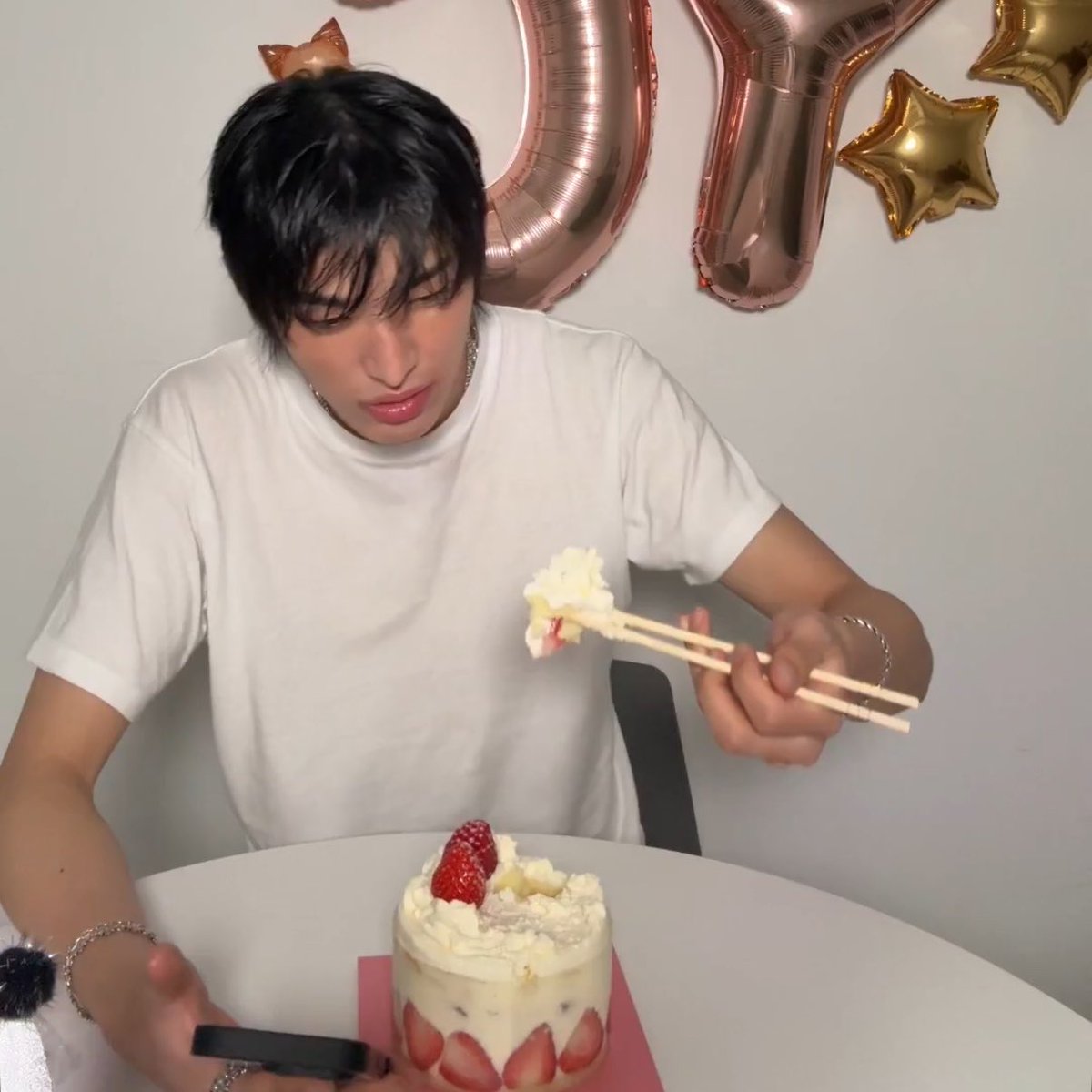 8️⃣ (상태:찬이♡_♡모드) tweet media