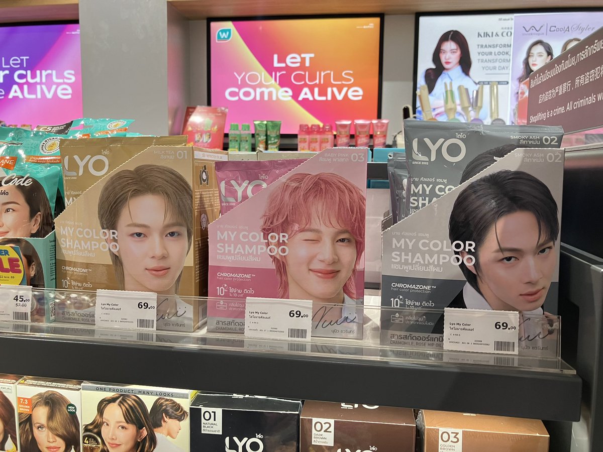 fey_cross tweet media