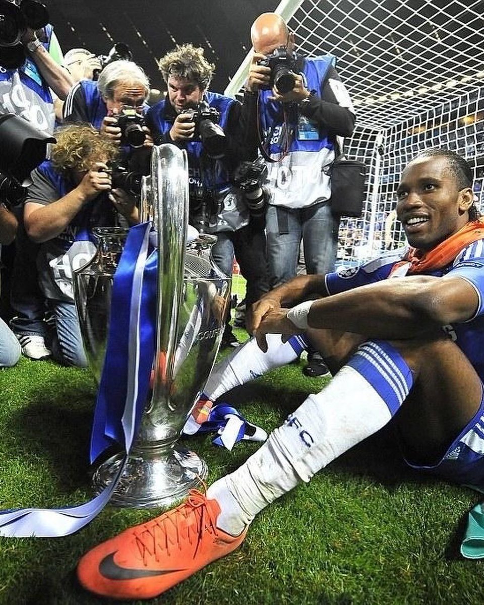 •brazy tweet media