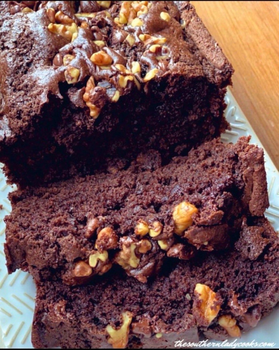 SouthLadyCooks's tweet image. We are all chocoholics here and this buttermilk chocolate bread is one of our favorites especially with milk or coffee. It never lasts very long. #bread #chocolate ➡️ thesouthernladycooks.com/buttermilk-cho…