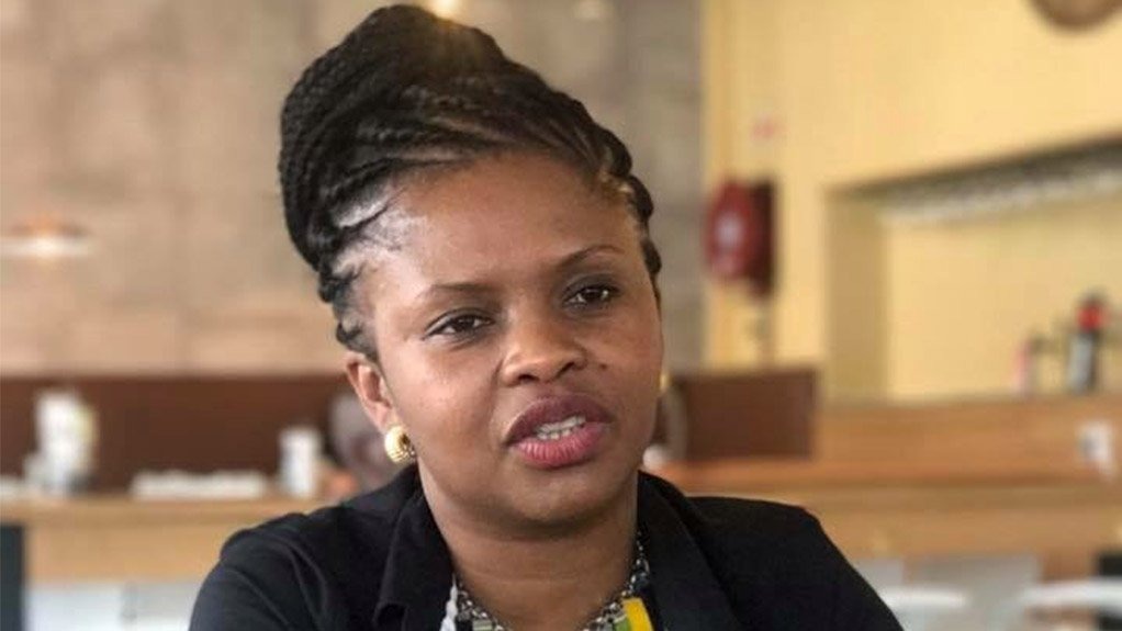 🇿🇦 A senior South African politician just got caught lying about Starlink to protect mobile network operators.

Parliamentary communications chair Khusela Diko claimed Starlink "doesn't move the needle" on school connectivity. 

Here's what she left out: 16,000 schools still have