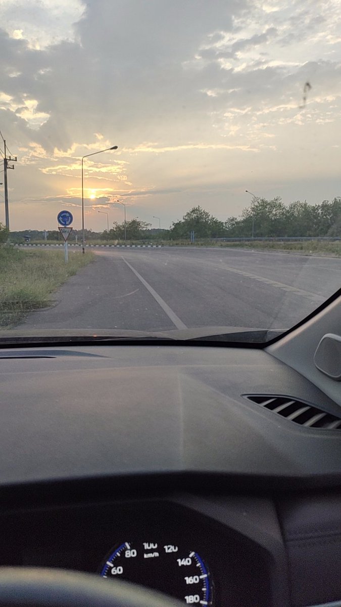 คู่อุดร40+หาชายเดี่ยว/Sharing wife./รับอายุ30-35 tweet media