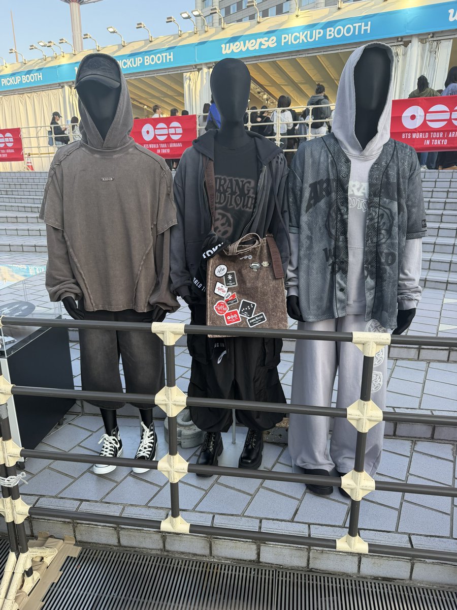 ぴーころ tweet media