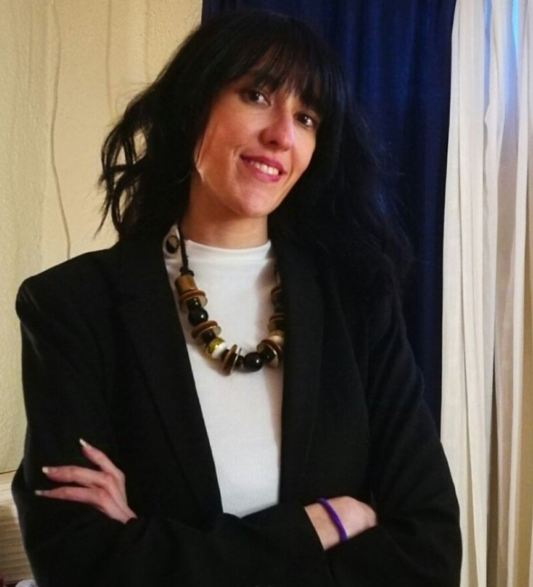 #ENTREVISTA

Demà divendres al diari digital diaridecalabona.com <a href="/estherKarloff/">Esther Ballesteros</a>  en la seva cara més personal.
Vida, i allò que no sempre es conta.
<a href="/CalaBonaRadio/">Diari de Cala Bona</a>