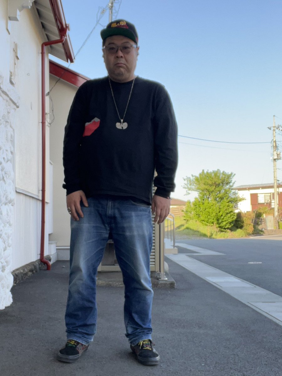 rhymeofmidnight's tweet photo. #hood #augaふく
#wutang #FlyColoredAslam 
#futuralaboratories #stussy 
#vans #atcq https://t.co/hqimRZkUyV