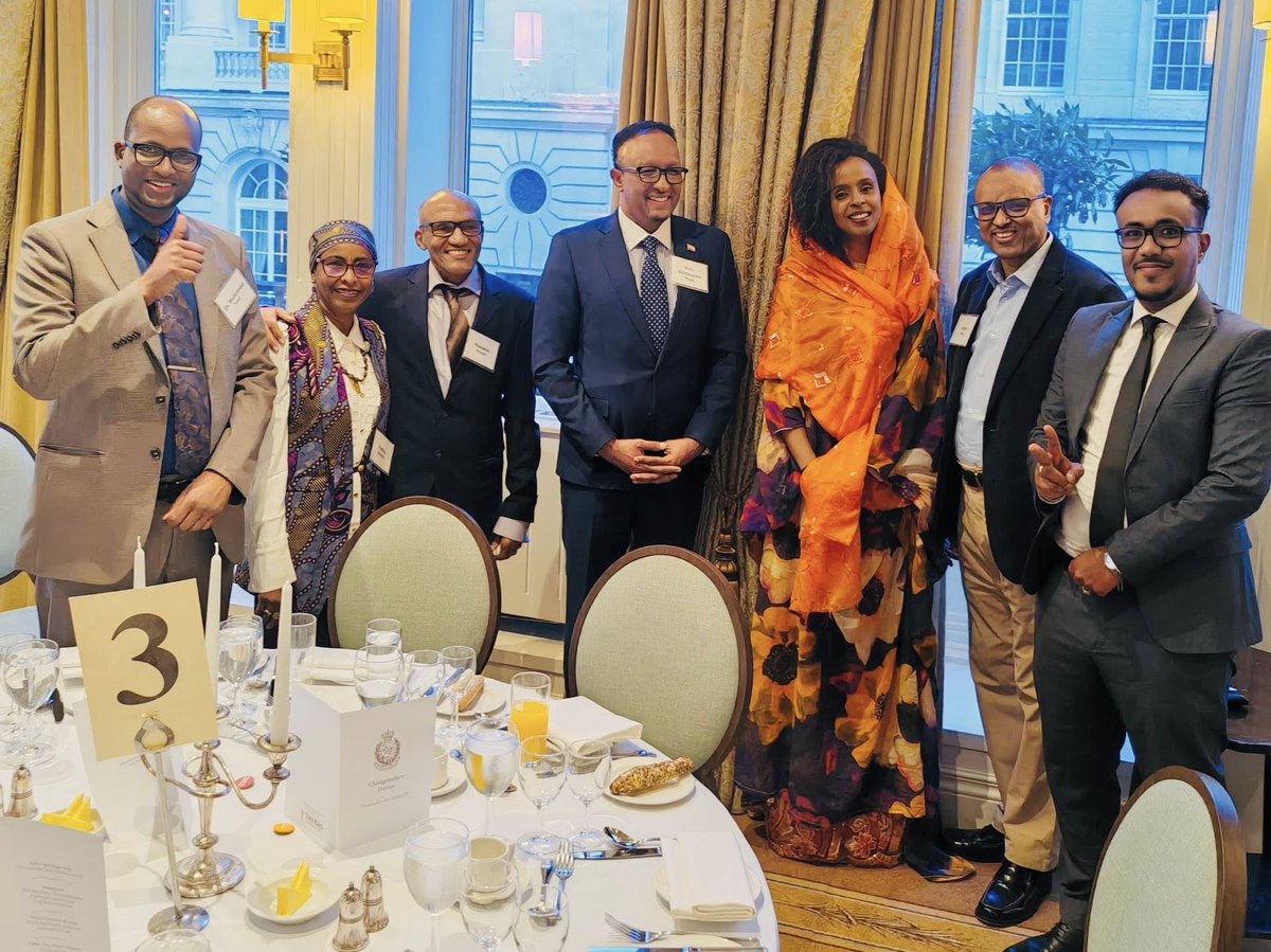 Roble Muse tweet media