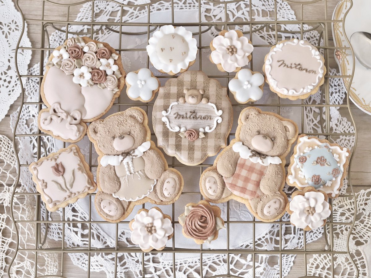 𝚖𝚒𝚝𝚘𝚛𝚘𝚗 🧸.* 𝚌𝚘𝚘𝚔𝚒𝚎 𝚜𝚑𝚘𝚙 🍪 tweet media