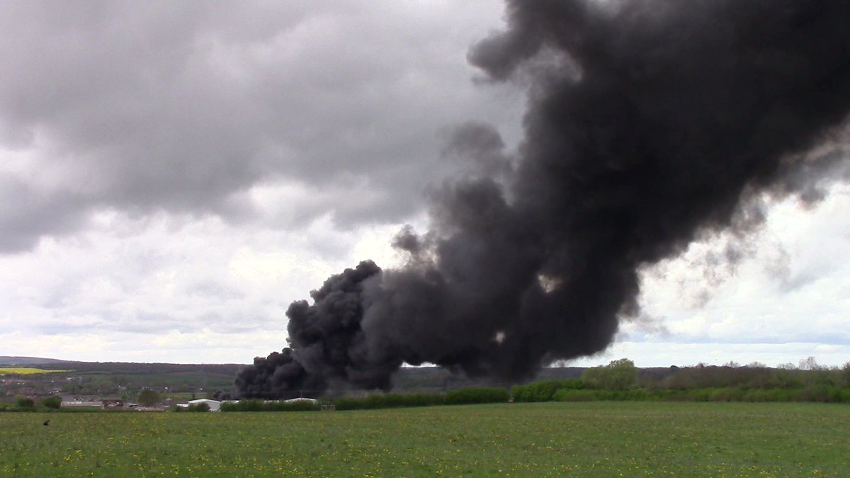 FirePhotographer05 tweet media