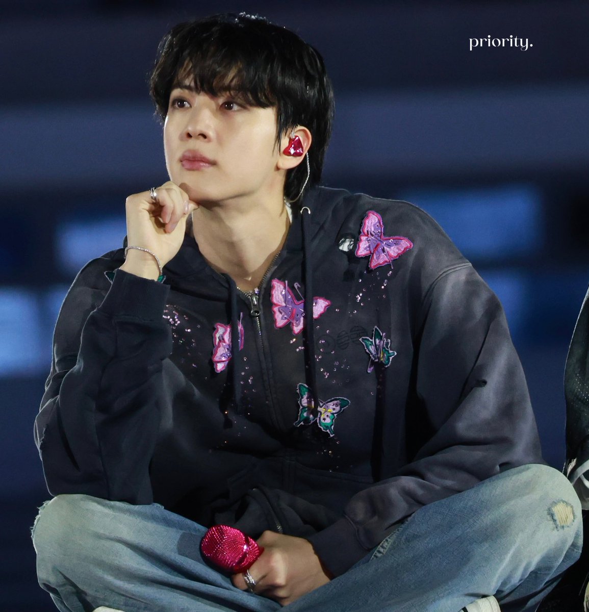 아프리오리 tweet media