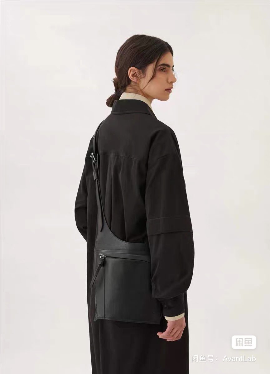 sofuneric's tweet photo. prada https://t.co/EyZyUOb8aV