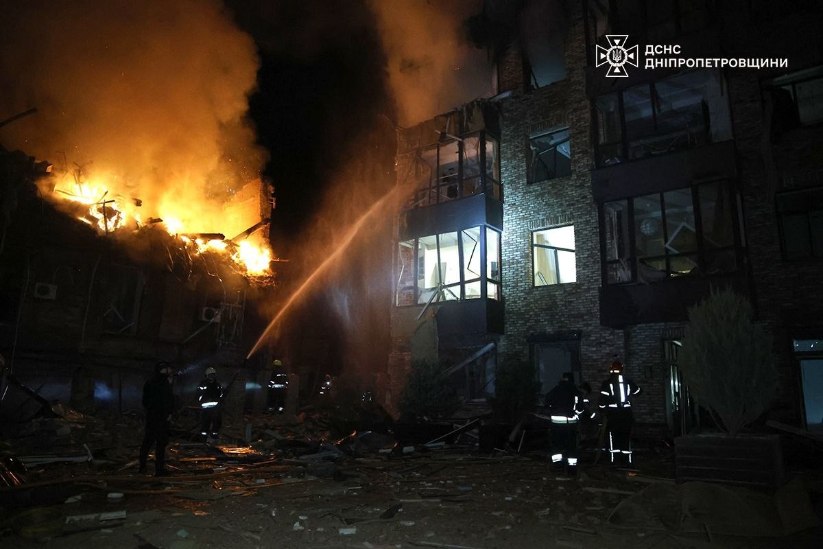 It has been one of the hardest 24h in a while.

russia launched 703 air targets, incl 19 ballistic missiles and 25 cruise missiles.

At least 9 people were killed in Odesa, 2 in Dnipro and 4 in Kyiv, incl a 12yo boy. More than 80 people were injured.

Please, don't look away.