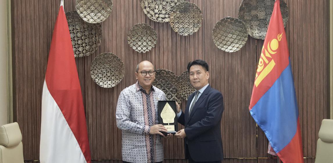 Mongolian Embassy in Jakarta tweet media