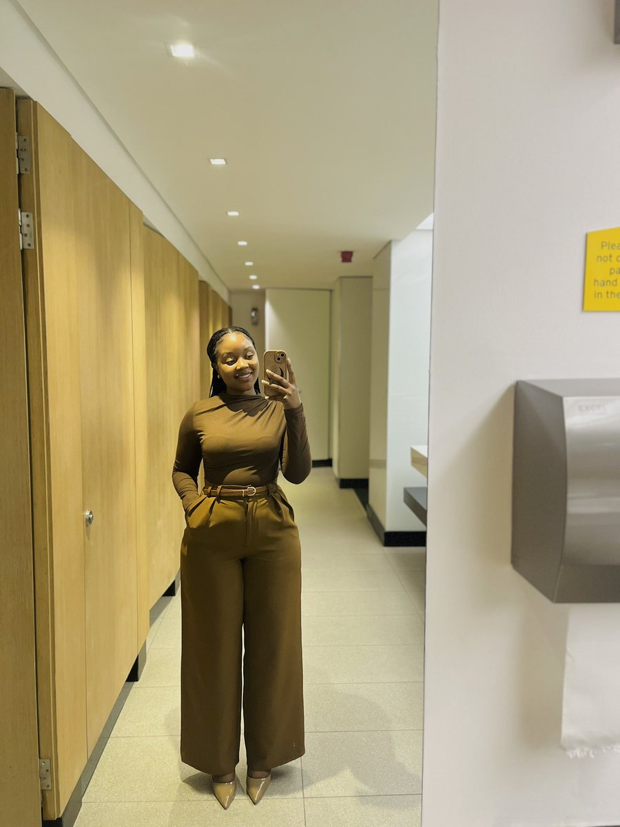 Mpho T 💜 tweet media