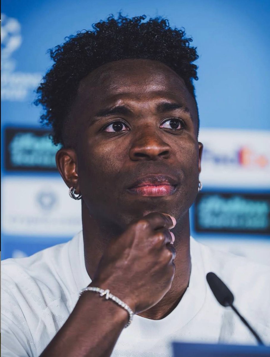 🚨Chelsea are monitoring the situation of Vinícius Júnior 👀 The