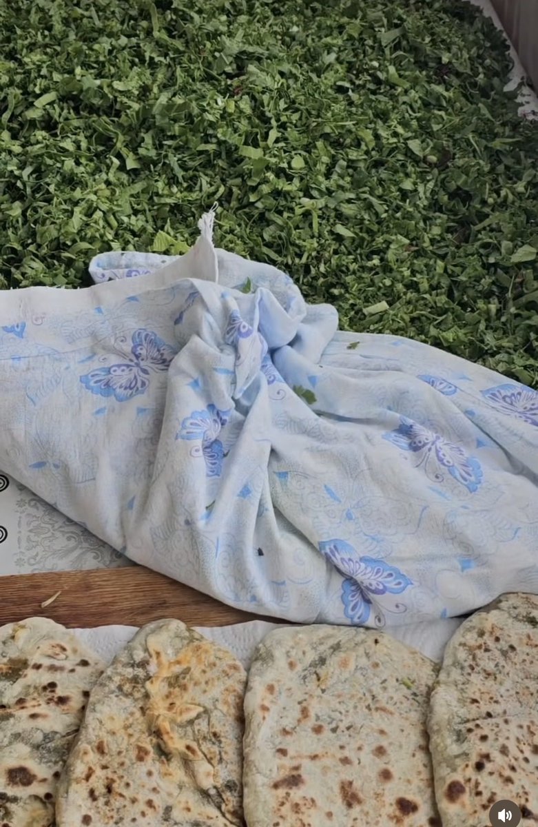 յելո tweet media