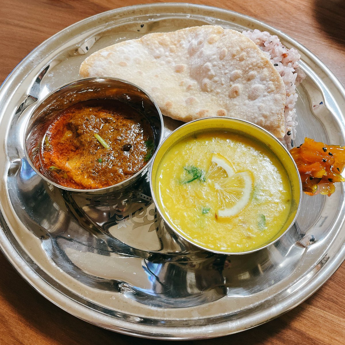 ミナチエ tweet media