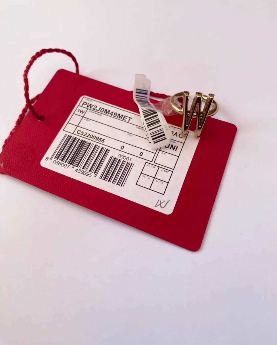 Blashouseboutique tweet media