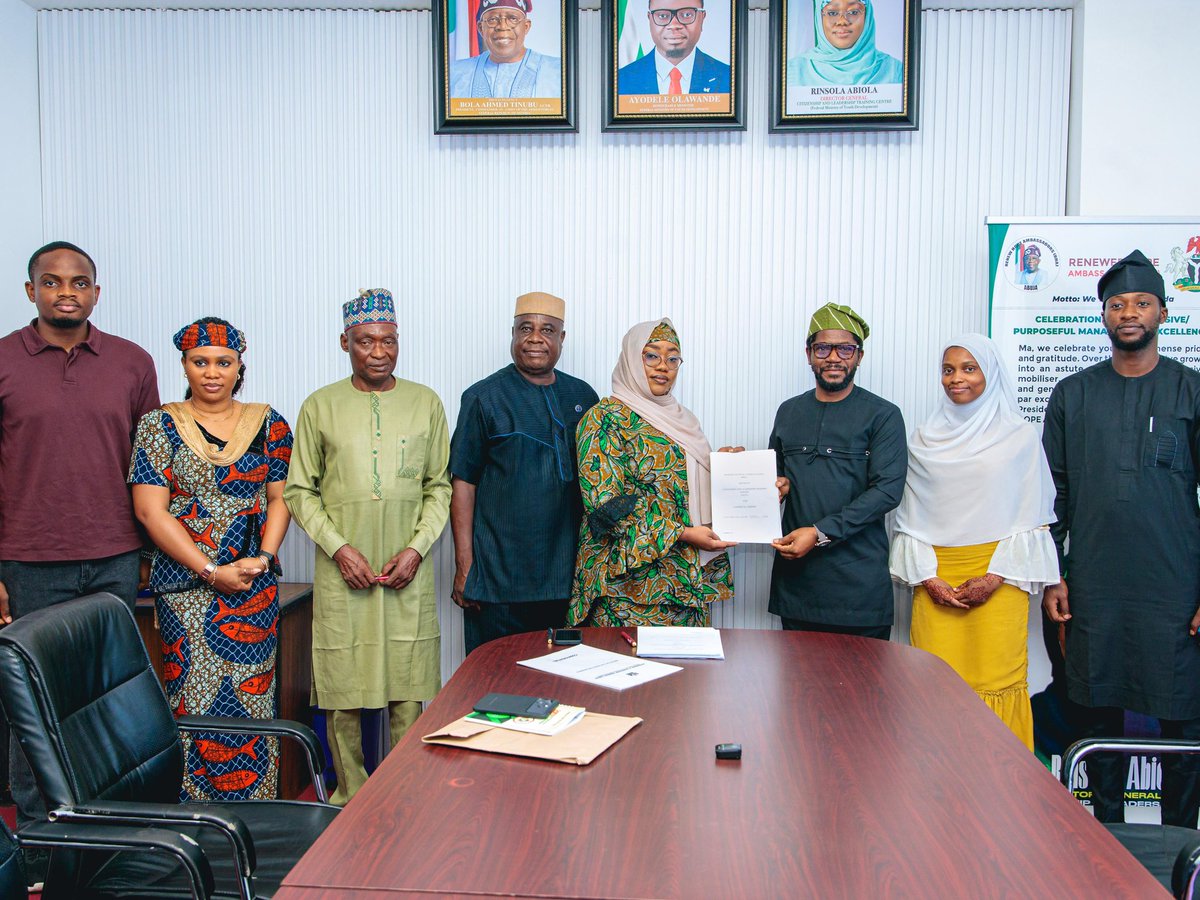 cltcnigeria's tweet image. On April 15, 2026, Citizenship and Leadership Training Centre and Sapphital Limited @Sapphital signed an MoU to launch a Digital Academy, expanding access to training, citizenship education, and national capacity building.
#CLTC #DigitalLearning #Leadership #Nigeria