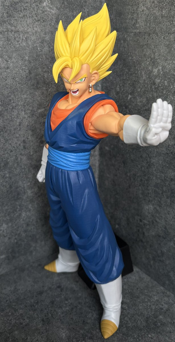 ドラゴンボールZ Grandista
ベジット フィギュア

Grandistaでは初登場になりますね😊
髪、肌、道着はほぼ成型色だと思われますが、ツヤ消しはされてますし期待通りのカッコ良さです🤩✨

【獲得個体の重心情報】

・表裏は動くが、裏面側が重い

・上下も動くので、