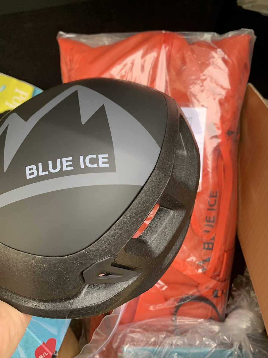 MtChokai_T's tweet photo. 新装備✅
#BLUEICE https://t.co/l3KEu4kQ4P