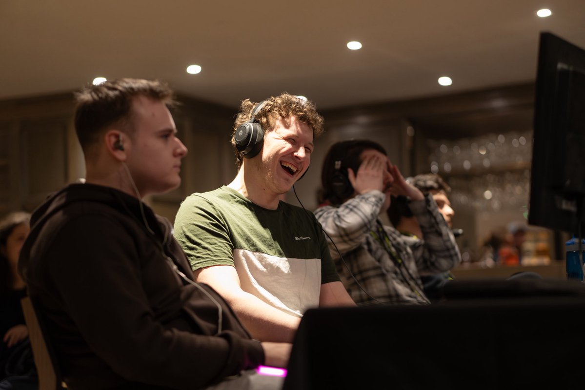 Gaz Robinson tweet media