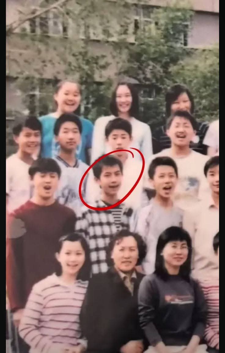 MistyLemonn's tweet photo. 我们英俊的哥哥! 请帮助他伸张正义。  
🔗✍🏻:https://t.co/Ek1geNjh0T
#JusticeforYuMenglong #JusticeforAlanYu
#YuMenglong #AlanYu #于朦胧被杀事件 #于朦胧 #于蒙嚨 #China #ChineseEntertainment
#HumanRightsViolations #StandWithYu https://t.co/zzP3rCRIGr
