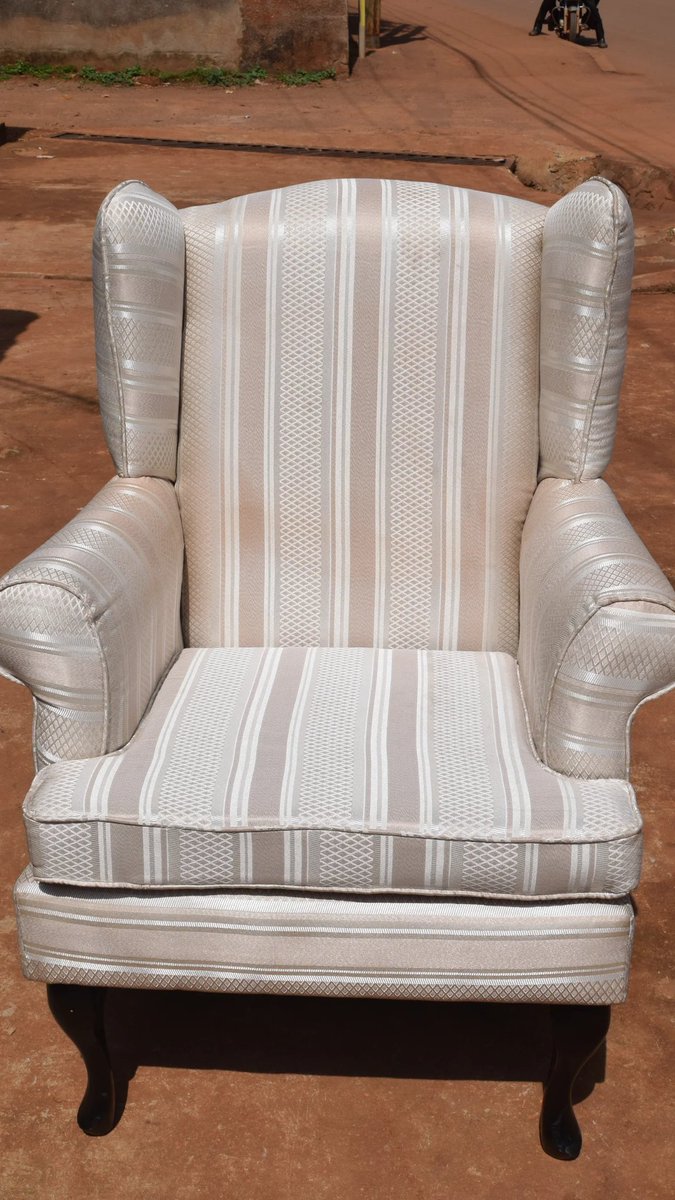 The Hustler tweet media