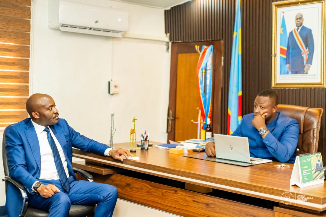 Ivonmukonga2's tweet photo. Le Bureau du CNJ a reçu le Dr Michel MUVUDI (@WorldBank &amp; CIDE-SOLIDARITÉ). Objectif : renforcer les actions pour la jeunesse en RDC via des mécanismes de mobilisation et d'encadrement. Un échange stratégique pour un leadership responsable et à fort impact.🇨🇩
​#CNJRDC #Jeunesse https://t.co/f6RnovOueh