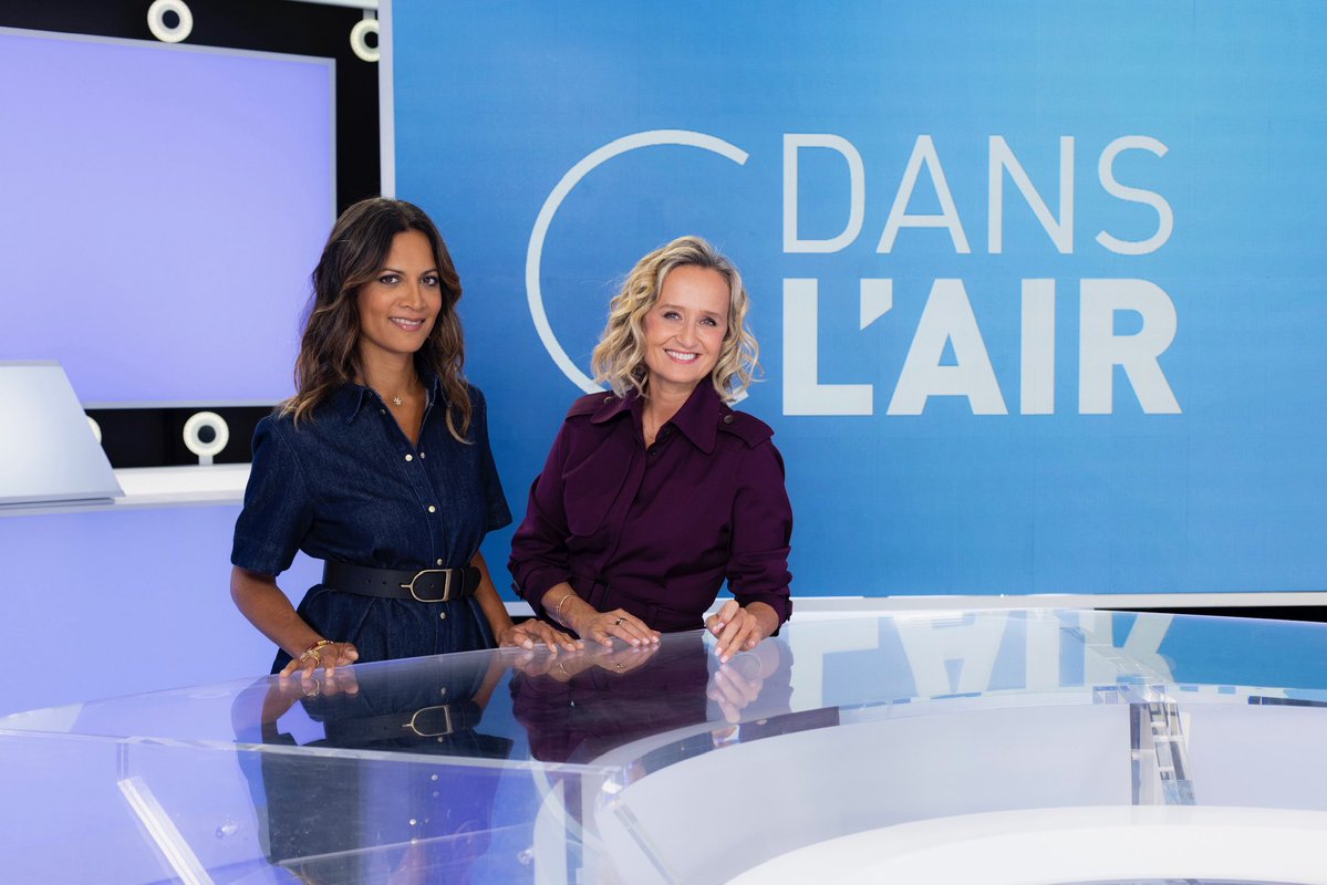 francetvpro's tweet image. #RECORD | #PODCAST

🏆Record depuis 2022 pour le podcast de @Cdanslair 

➡️ 2.6M de téléchargements en mars 
➡️ Podcast le plus téléchargé de FTV 
➡️ 12e podcast le plus téléchargée en France

👏👏 @Caroline_Roux @AureCasse et toute l’équipe ! 

➡️ France.tv