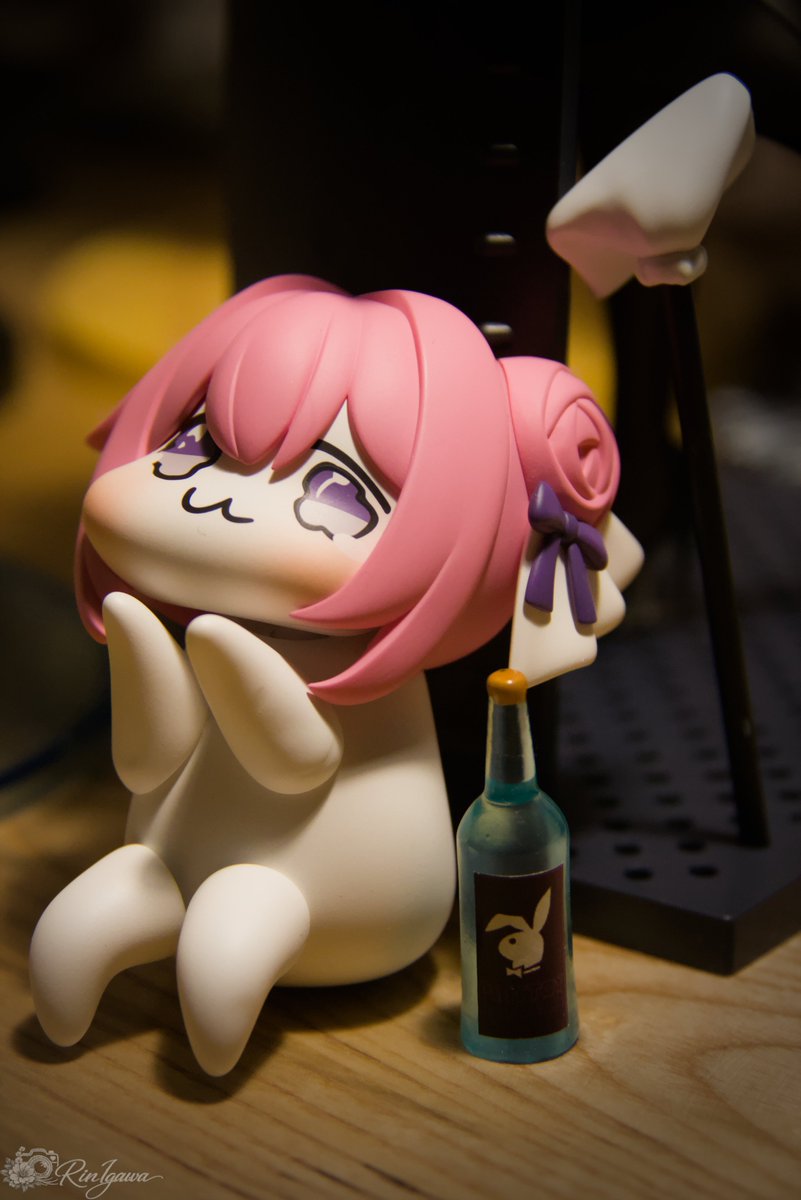 IgawaRinko's tweet image. Sad day

- Character: Nikke - Doro (AmiAmi, Snail Shell)
- 📷: Canon EOS Kiss X8i - Canon EF-S 18-200mm f/3.5-5.6 IS 
- Editing software: Darktable 
- Edit &amp;amp; Photoshoot: Me 
#figure #figurephotography #NIKKEdoro