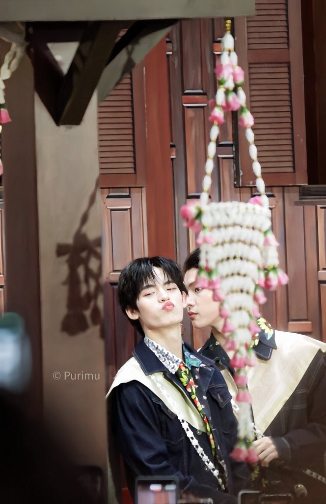 อย่าดื้อกับหมอนใบนั้น tweet media