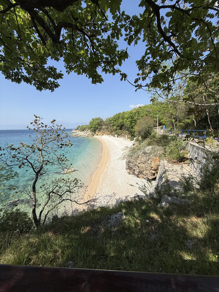 mkundek's tweet photo. Malo ću odmoriti #zaljev #setnja #kostrena https://t.co/1enDkgZV97