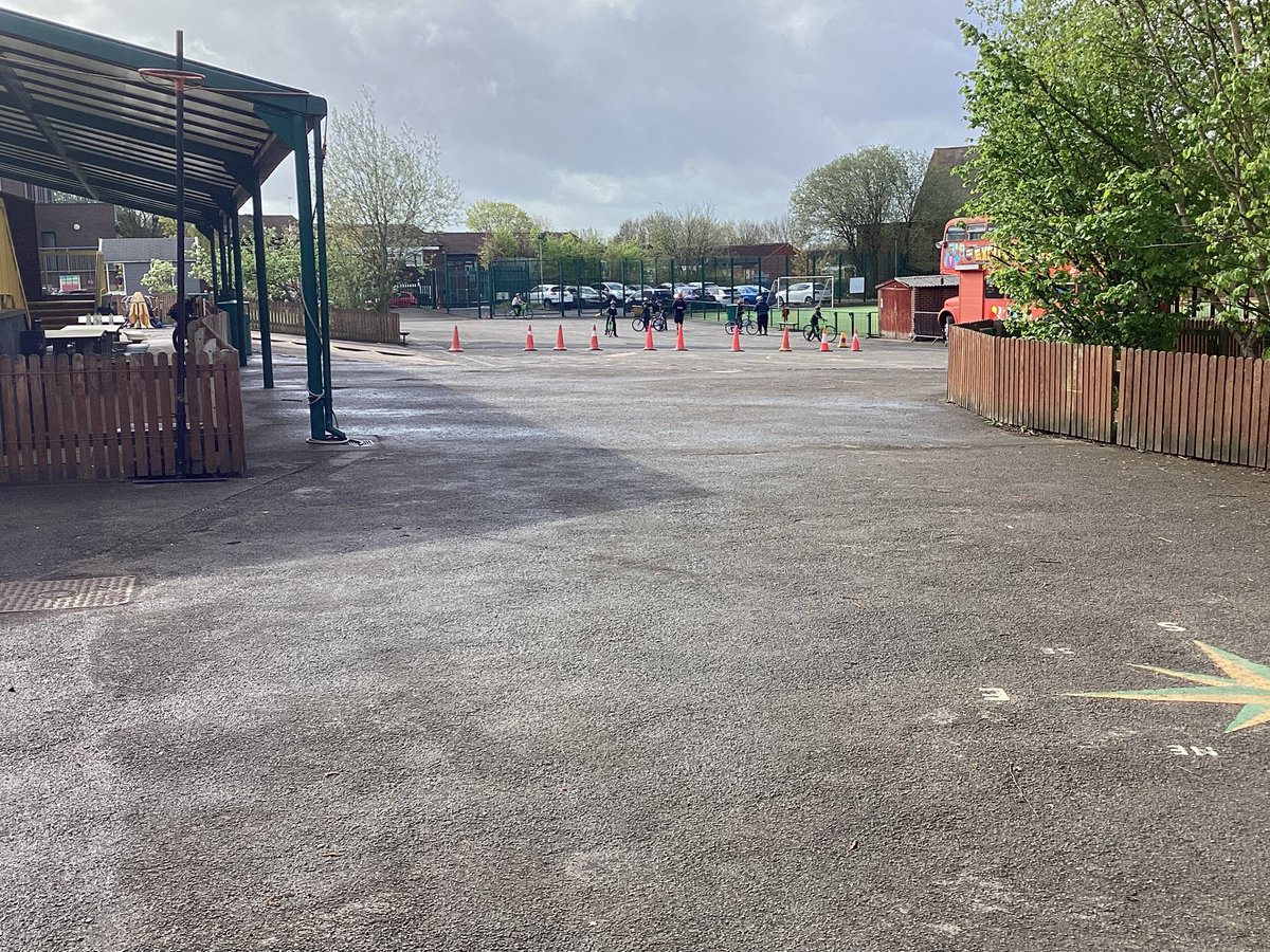 Regents Park Community Primary School 🌱 tweet media