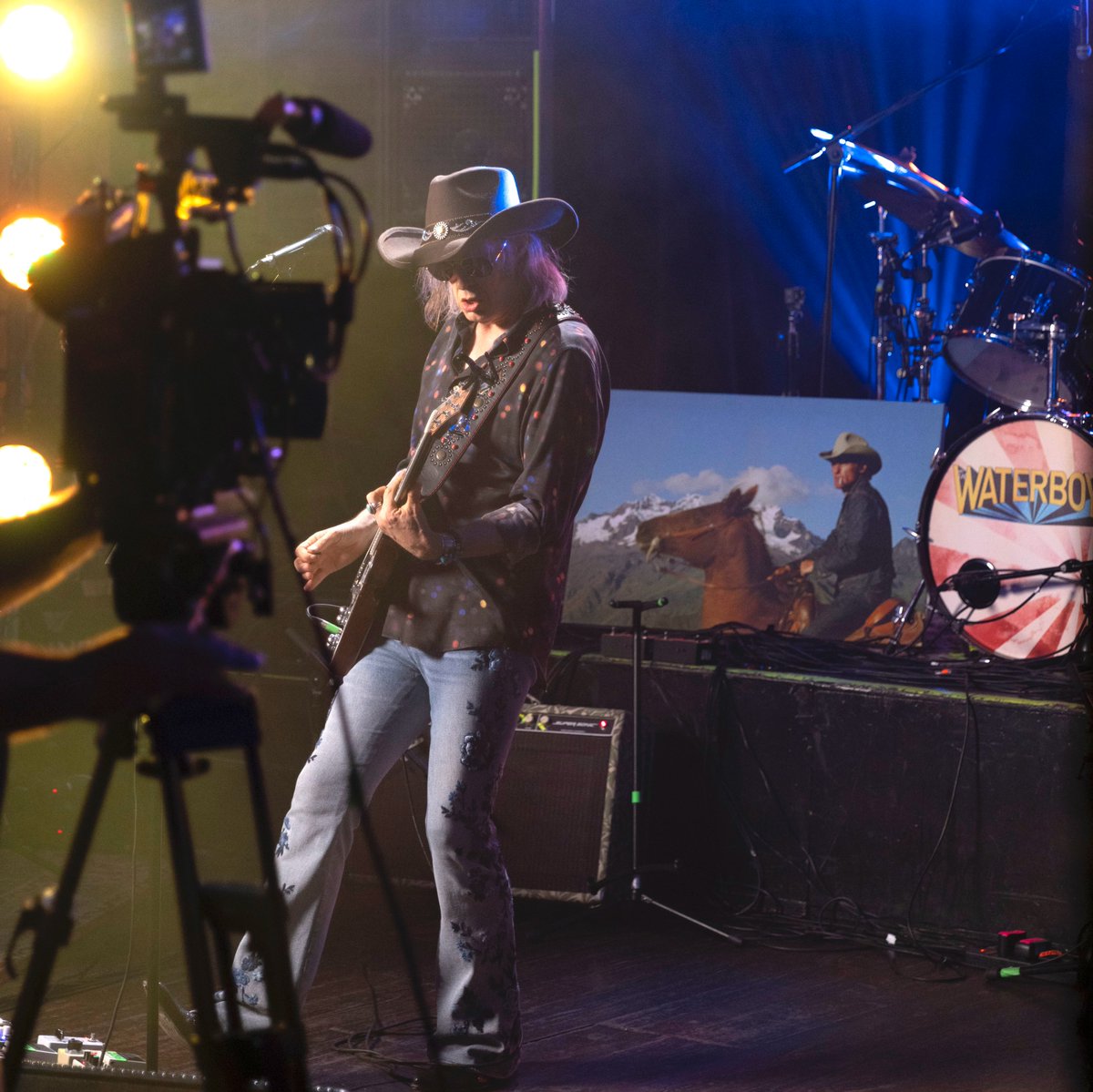 Mike Scott tweet media