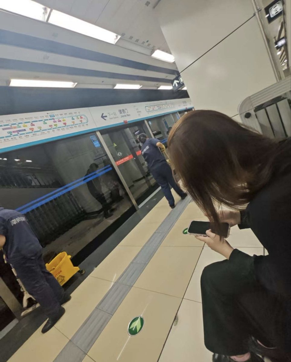 北京的小伙伴们周五周六有一起的吗？
合生汇走起啦！！
我藏宝游戏开始咯。
把你们想要的打出来！！
有没有这附近的！……