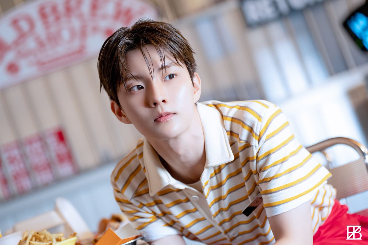 ɴᴏᴡ ᴘʟᴀʏɪɴɢ : ǫ tweet media