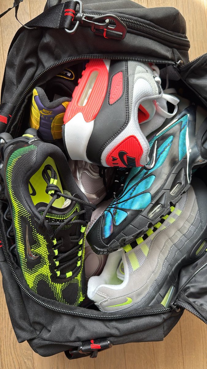 Sneakerologue tweet media