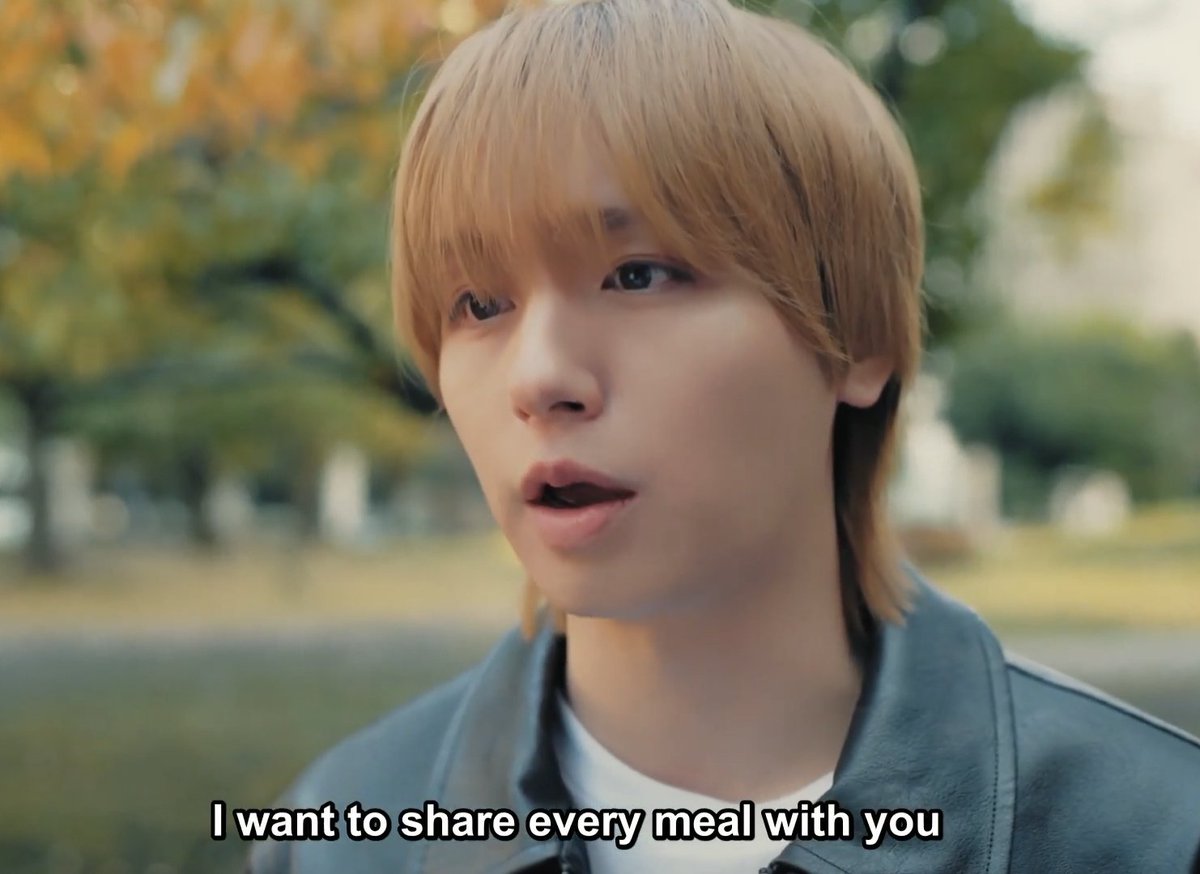Pearlmhrlk's tweet photo. What a distinct way to say you want marry someone...

"Will you marry me?"  ❌️
"Next time, I don't want just lunch. Morning, afternoon, and evening too. I want to share every meal with you."  ✅️✅️✅️✅️ https://t.co/M7HaBQLZQB