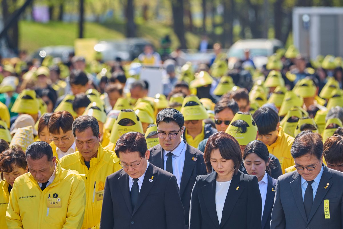 ์ด์ฌ๋ช
tweet media